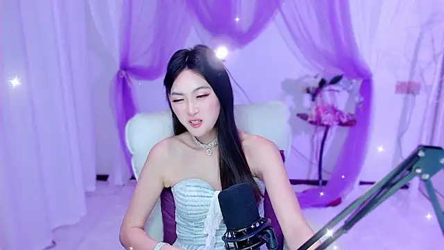 Snapshot of Tili_Lucky chatting on 05/13/26, 12:46 Tili Lucky online show from 05/13/26, 12:46