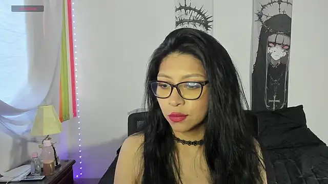 Snapshot of GoddessValentinaX chatting on 07/03/26, 11:00 GoddessValentinaX online show from 07/03/26, 11:00