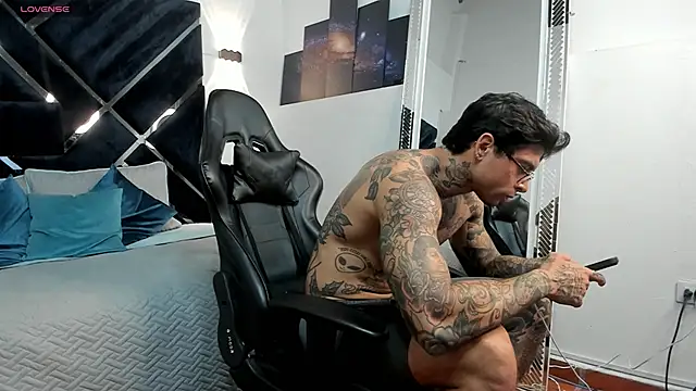 EdoardoJS online show from 05/15/26, 10:50