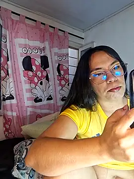 Snapshot of ZoeMorettii chatting on 06/17/26, 09:05 ZoeMorettii online show from 06/17/26, 09:05