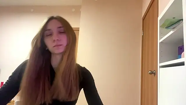 Snapshot of alya_dream chatting on 05/13/26, 03:20 alya dream online show from 05/13/26, 03:20