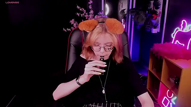 FoxxyyPolly online show from 06/14/26, 06:15