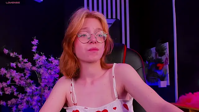 FoxxyyPolly online show from 06/29/26, 05:35