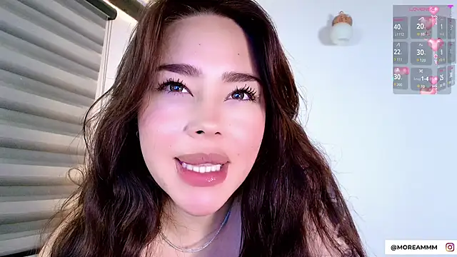 nicolthompsonn online show from 05/10/26, 07:52