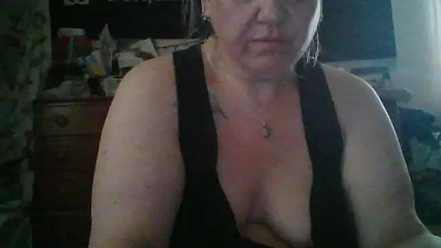 Snapshot of Medusa311 chatting on 05/20/26, 09:10 Medusa311 online show from 05/20/26, 09:10