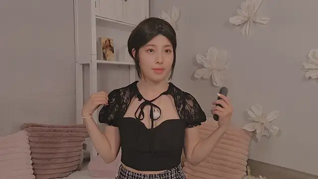 Snapshot of sakura-ch- chatting on 08/06/26, 08:11 sakura-ch- online show from 08/06/26, 08:11