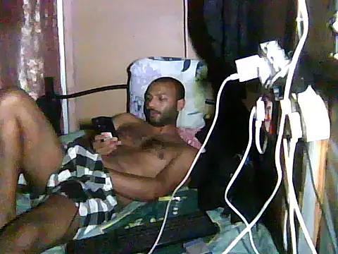 Snapshot of Camodick chatting on 10/30/25, 10:54 Camodick online show from 10/30/25, 10:54