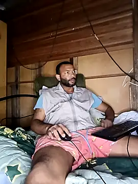 Snapshot of Camodick chatting on 11/16/25, 08:03 Camodick online show from 11/16/25, 08:03