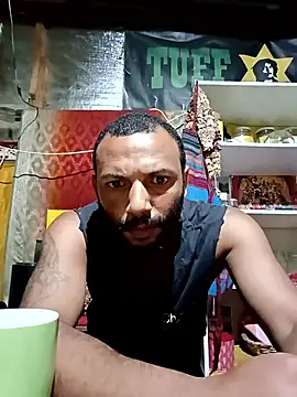 Snapshot of Camodick chatting on 11/23/25, 10:09 Camodick online show from 11/23/25, 10:09