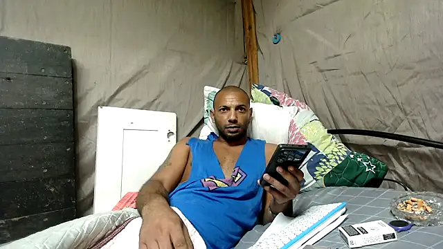 Snapshot of Camodick chatting on 05/25/26, 11:44 Camodick online show from 05/25/26, 11:44
