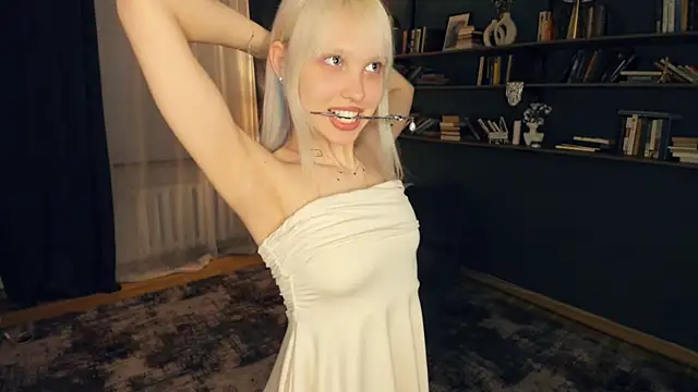 DelorisDetrich online show from 05/10/26, 08:36