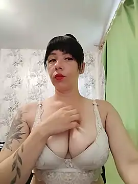 Snapshot of -KARINA-LOVE- chatting on 06/29/26, 12:49 -KARINA-LOVE- online show from 06/29/26, 12:49