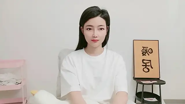woxiangjinjin030 online show from 05/13/26, 07:39