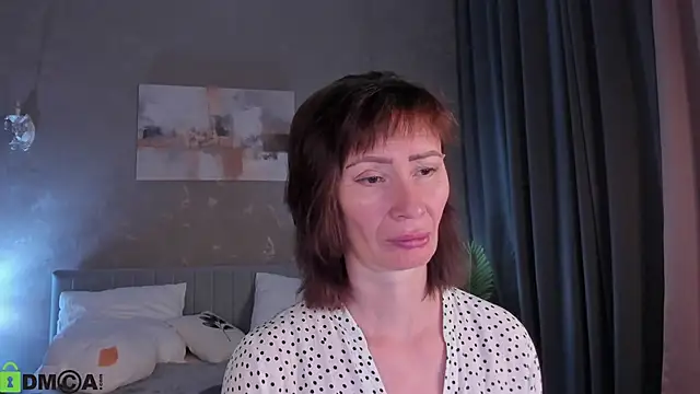 gracekellyyy online show from 05/14/26, 04:08