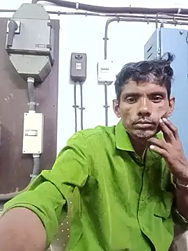Snapshot of Hot-Parinda200 chatting on 06/09/26, 11:11 Hot-Parinda200 online show from 06/09/26, 11:11
