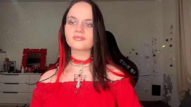 Tailor Kayka online show from 05/07/26, 03:39
