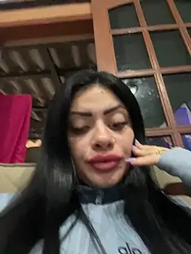 Snapshot of belababyy chatting on 06/19/26, 11:47 belababyy online show from 06/19/26, 11:47