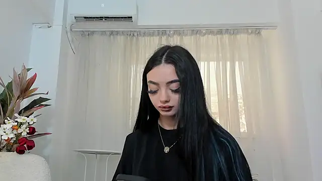 RachellRavee online show from 05/13/26, 04:54