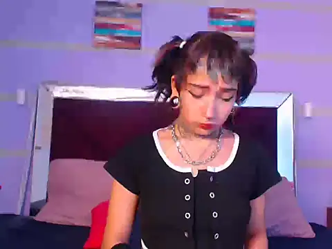 Snapshot of JadeBonnet chatting on 05/11/26, 08:06 JadeBonnet online show from 05/11/26, 08:06
