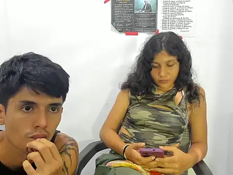 Snapshot of Motasandcalis chatting on 05/07/26, 11:43 Motasandcalis online show from 05/07/26, 11:43