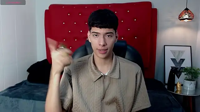 mateo daza online show from 05/14/26, 07:42