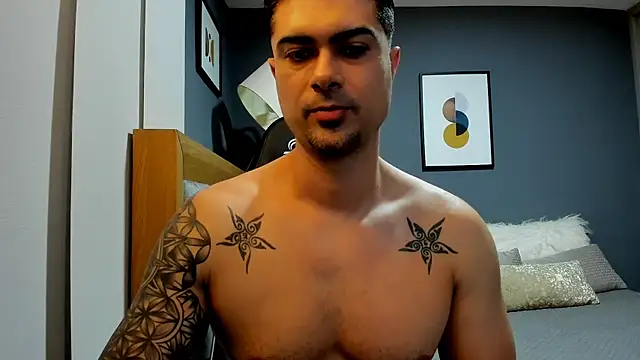 Snapshot of ZEI-001 chatting on 06/25/26, 01:16 ZEI-001 online show from 06/25/26, 01:16