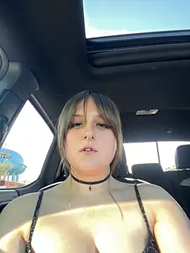 Snapshot of Hazel_Haze chatting on 05/11/26, 10:51 Hazel Haze online show from 05/11/26, 10:51