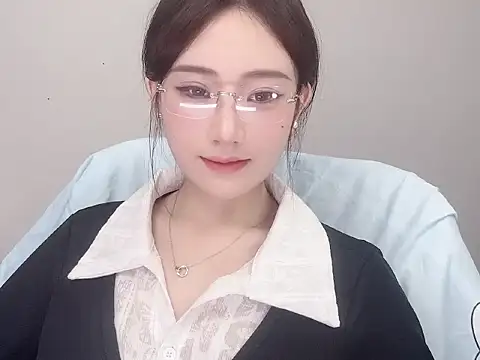  222Mia online show from 05/12/26, 02:52
