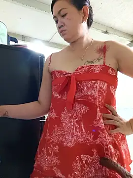 Forever model online show from 05/10/26, 10:09
