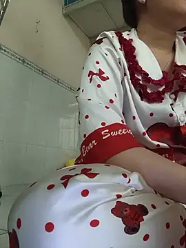 Forever model online show from 05/11/26, 02:39