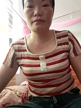-Trici- online show from 05/15/26, 06:09
