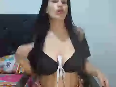 KarolRodr online show from 05/15/26, 05:58