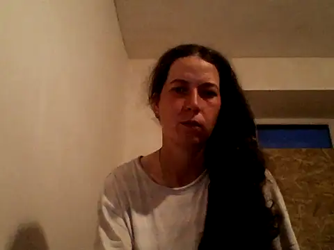 Snapshot of DanicaFey chatting on 05/12/26, 05:43 DanicaFey online show from 05/12/26, 05:43