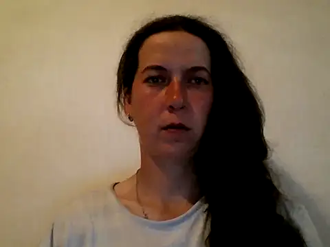 Snapshot of DanicaFey chatting on 05/13/26, 03:31 DanicaFey online show from 05/13/26, 03:31