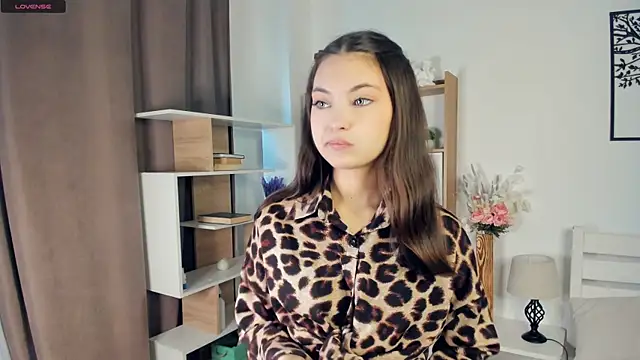 LupitaSolt online show from 05/12/26, 08:22