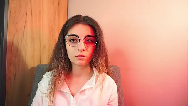 LexiaMirel online show from 05/15/26, 05:53