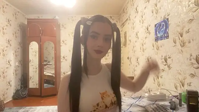 MilanaLush online show from 05/13/26, 04:26