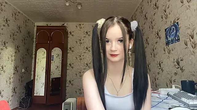 MilanaLush online show from 05/14/26, 10:44