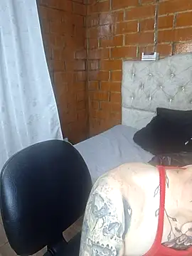Megan-r online show from 05/13/26, 02:31