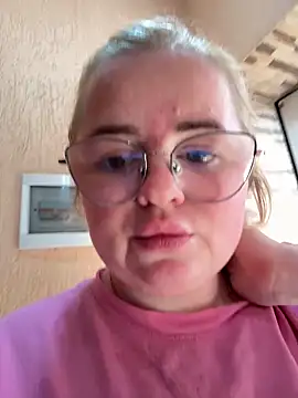 Snapshot of Jenifer_mis chatting on 05/16/26, 11:42 Jenifer mis online show from 05/16/26, 11:42