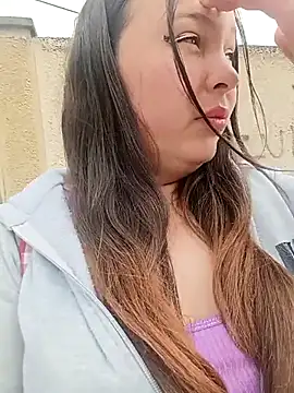 Alyssa 14 online show from 05/13/26, 02:03