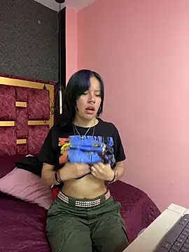 Snapshot of Levii_Tatoo chatting on 05/18/26, 03:18 Levii Tatoo online show from 05/18/26, 03:18