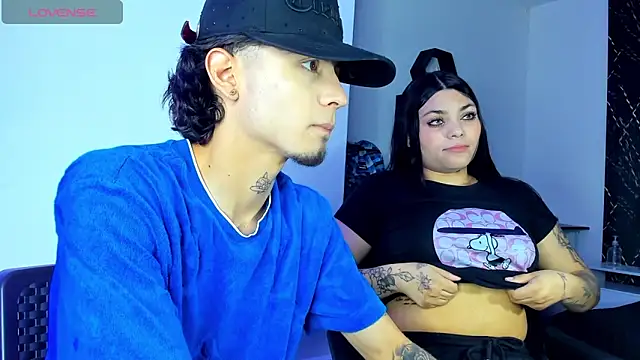 Noah and Chloe online show from 05/15/26, 03:46