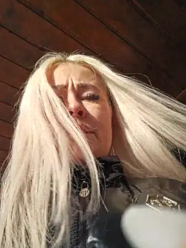 MILFBARBY online show from 11/10/25, 08:13