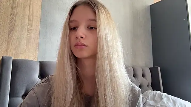Tiffany Blom online show from 05/16/26, 07:27