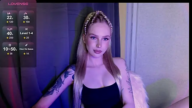 Snapshot of MichelleVelour chatting on 06/24/26, 05:12 MichelleVelour online show from 06/24/26, 05:12