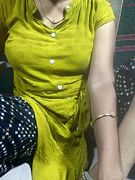 Snapshot of telugu_modal_divya1234 chatting on 05/11/26, 04:04 telugu modal divya1234 online show from 05/11/26, 04:04