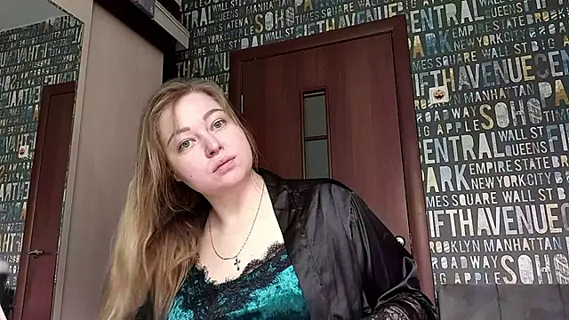 AnitaMisstrss online show from 05/15/26, 06:31