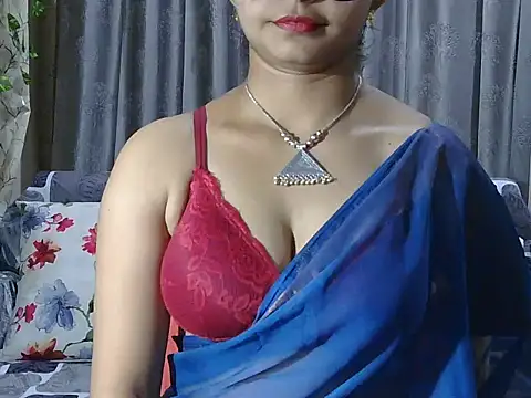 Snapshot of Butterflyy9 chatting on 06/17/26, 04:52 Butterflyy9 online show from 06/17/26, 04:52