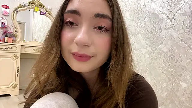 Snapshot of Rosie_Sweety chatting on 06/07/26, 08:23 Rosie Sweety online show from 06/07/26, 08:23